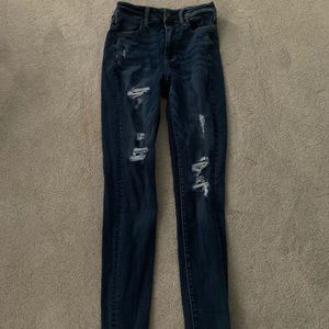American Eagle Ripped Skinny Jeans Size 4